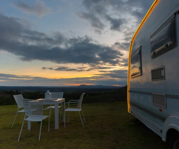 campsite-with-caravans-dusk-time (1)